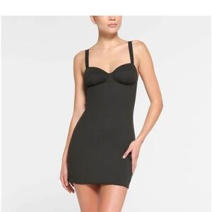 SKIMS Black Fitted Chemise